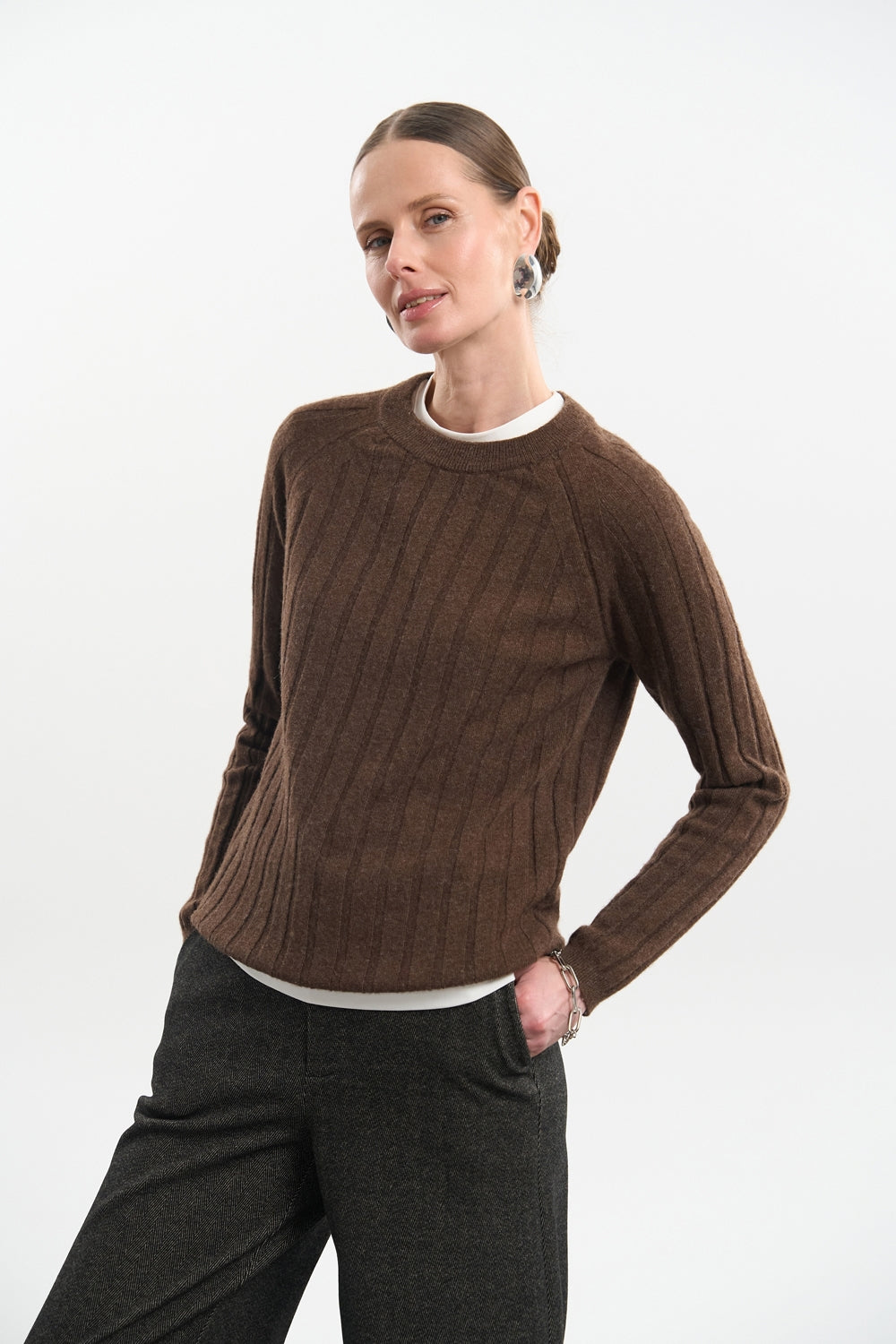 #color_chestnut brown