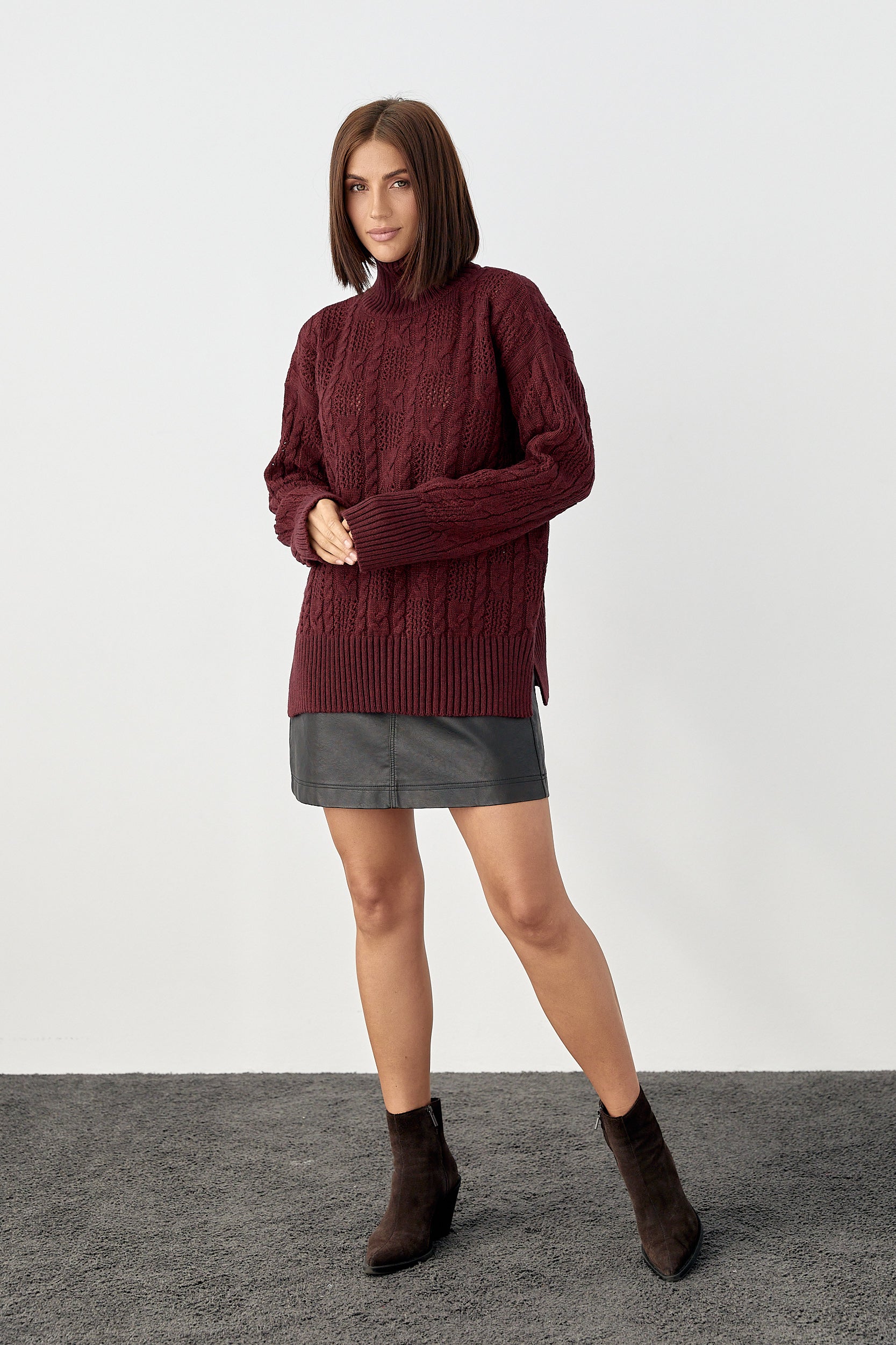#color_burgundy red