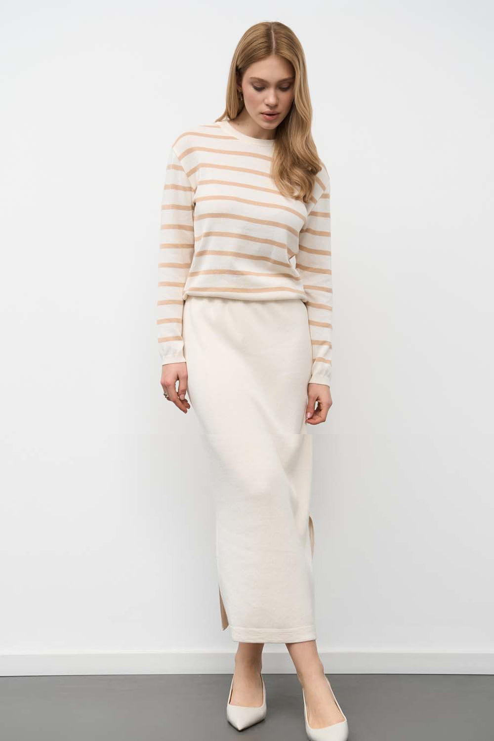 #color_ivory