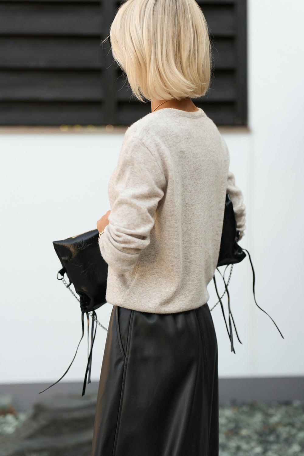 Lambswool Cashmere Knit Crew Neck Sweater with Contrast Trim