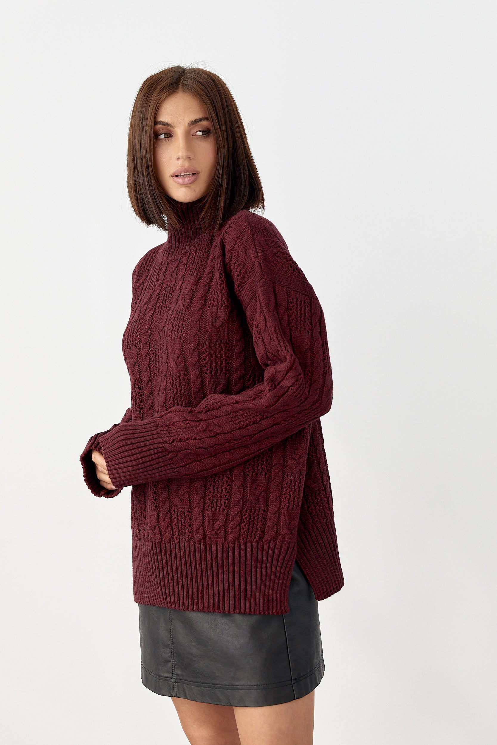 #color_burgundy red