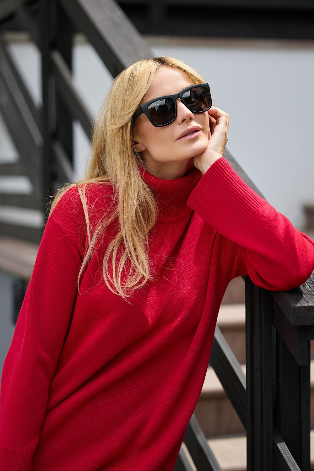 #color_crimson red