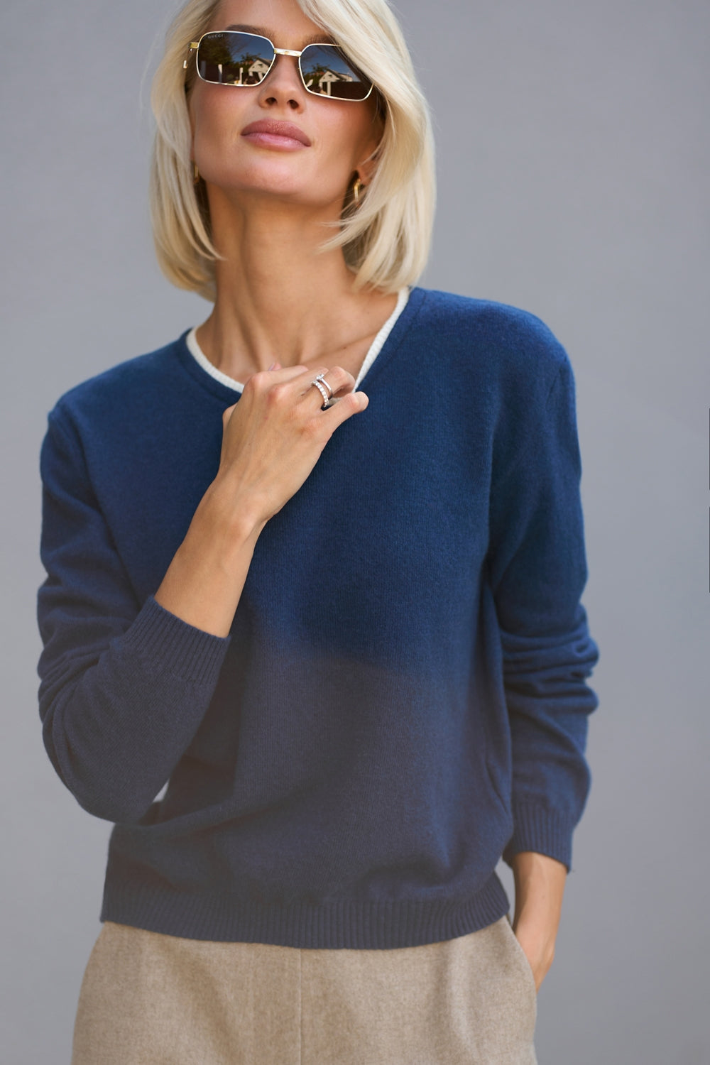 Lambswool Cashmere Knit Crew Neck Sweater with Contrast Trim