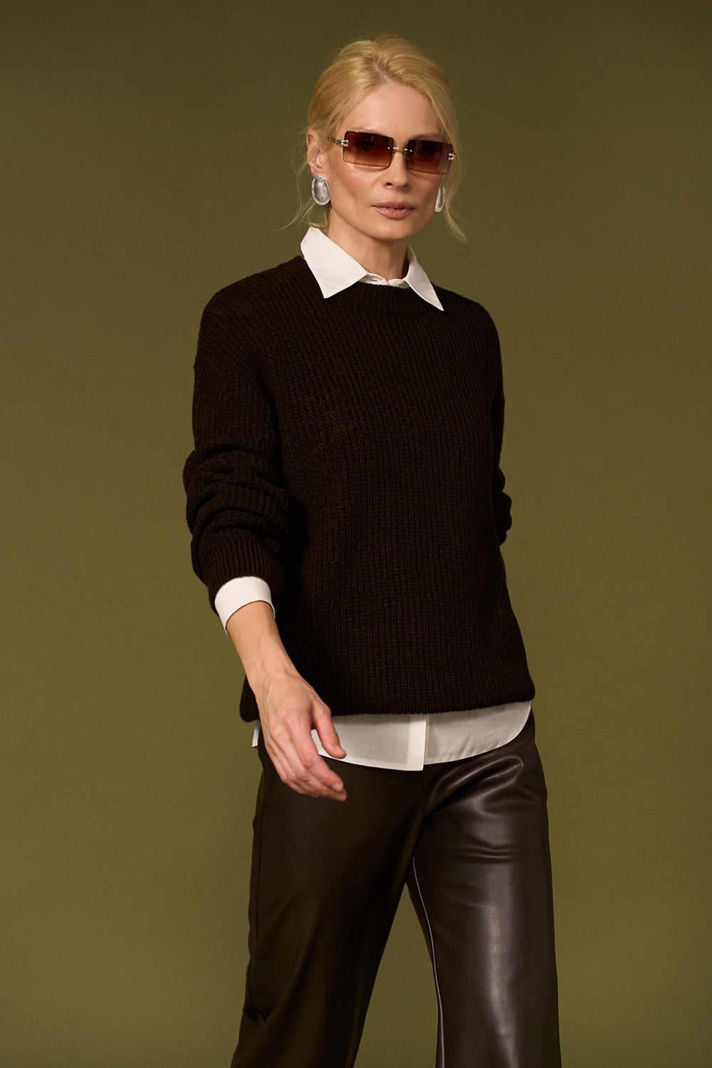 Relaxed crew neck alpaca wool pullover for everyday layering