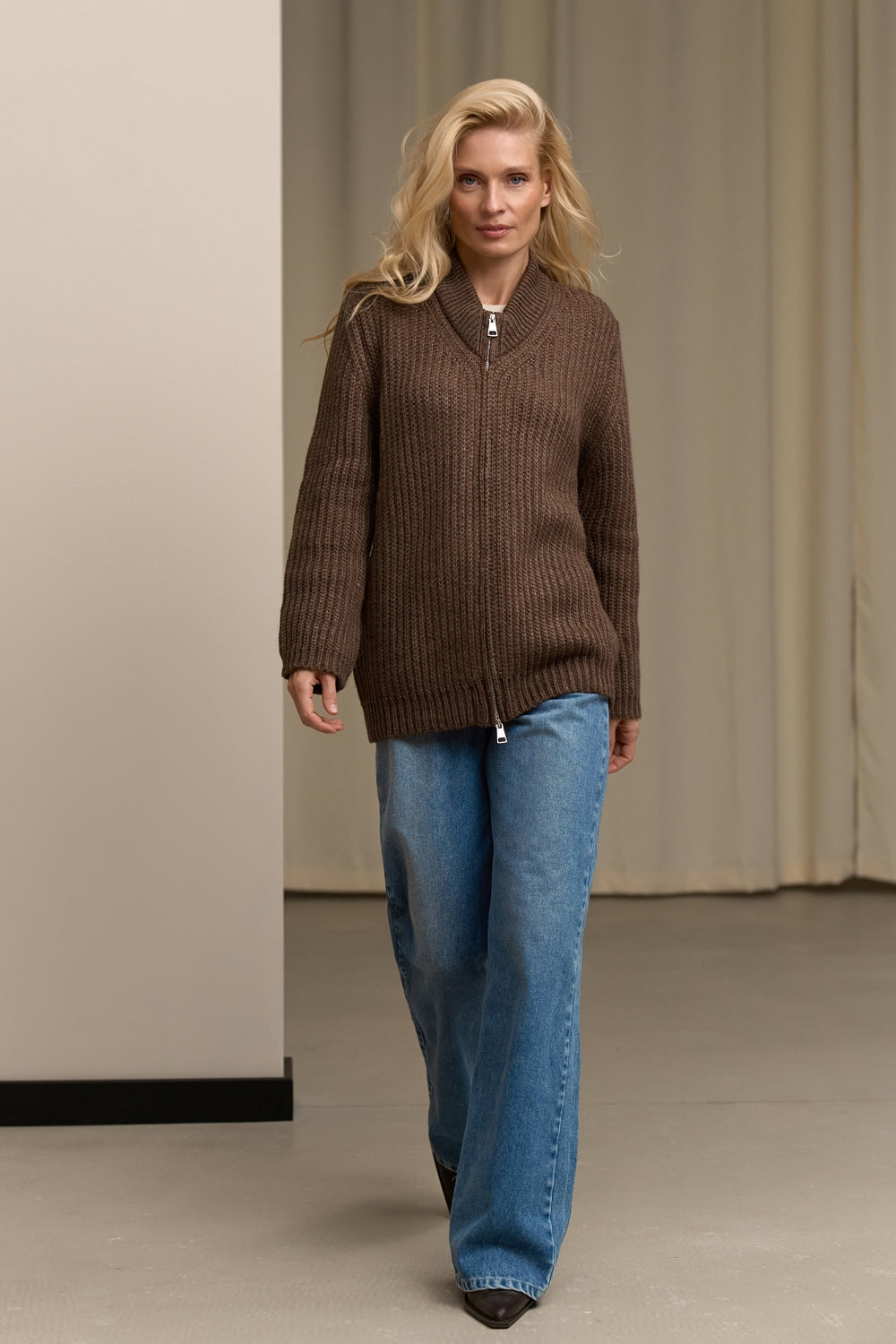 Chunky ribbed wool zip cardigan for cool-weather layering