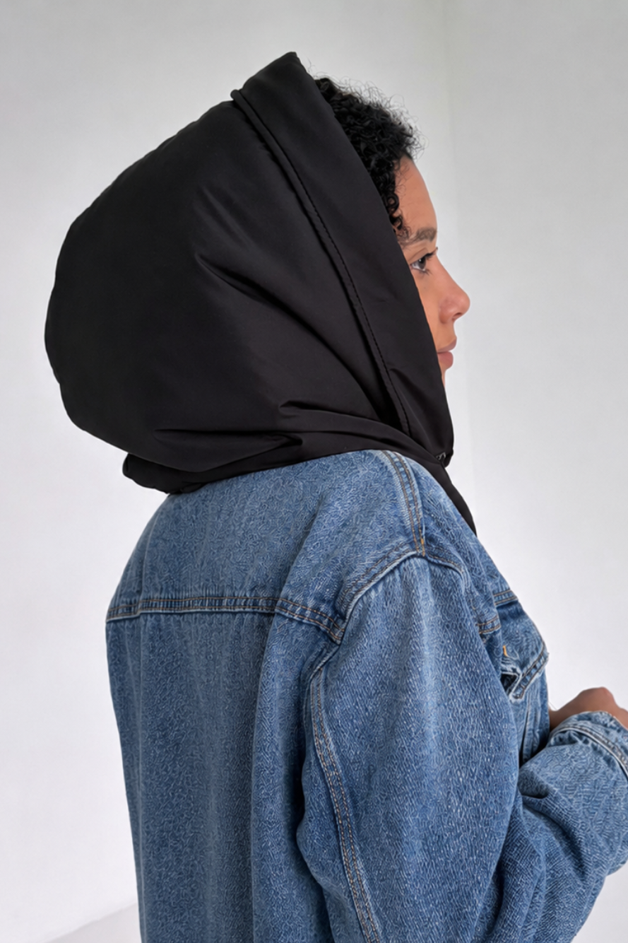 Satin-gefütterter, regendichter Kapuzenschal für Haarschutz