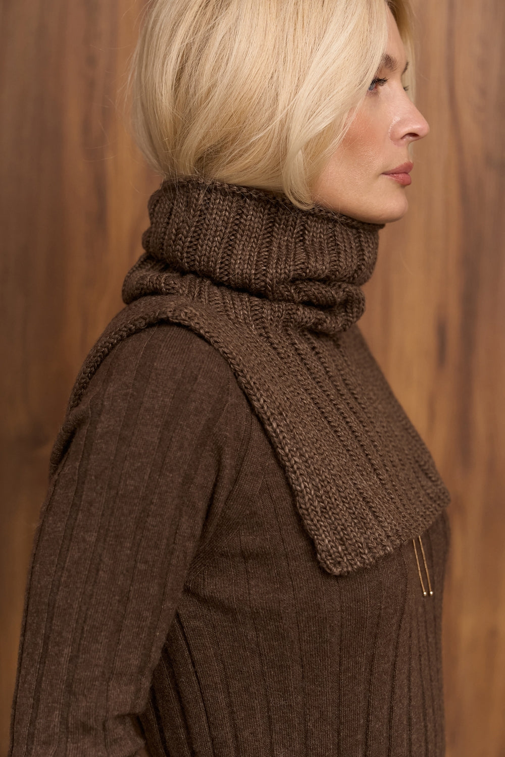 #color_chestnut brown