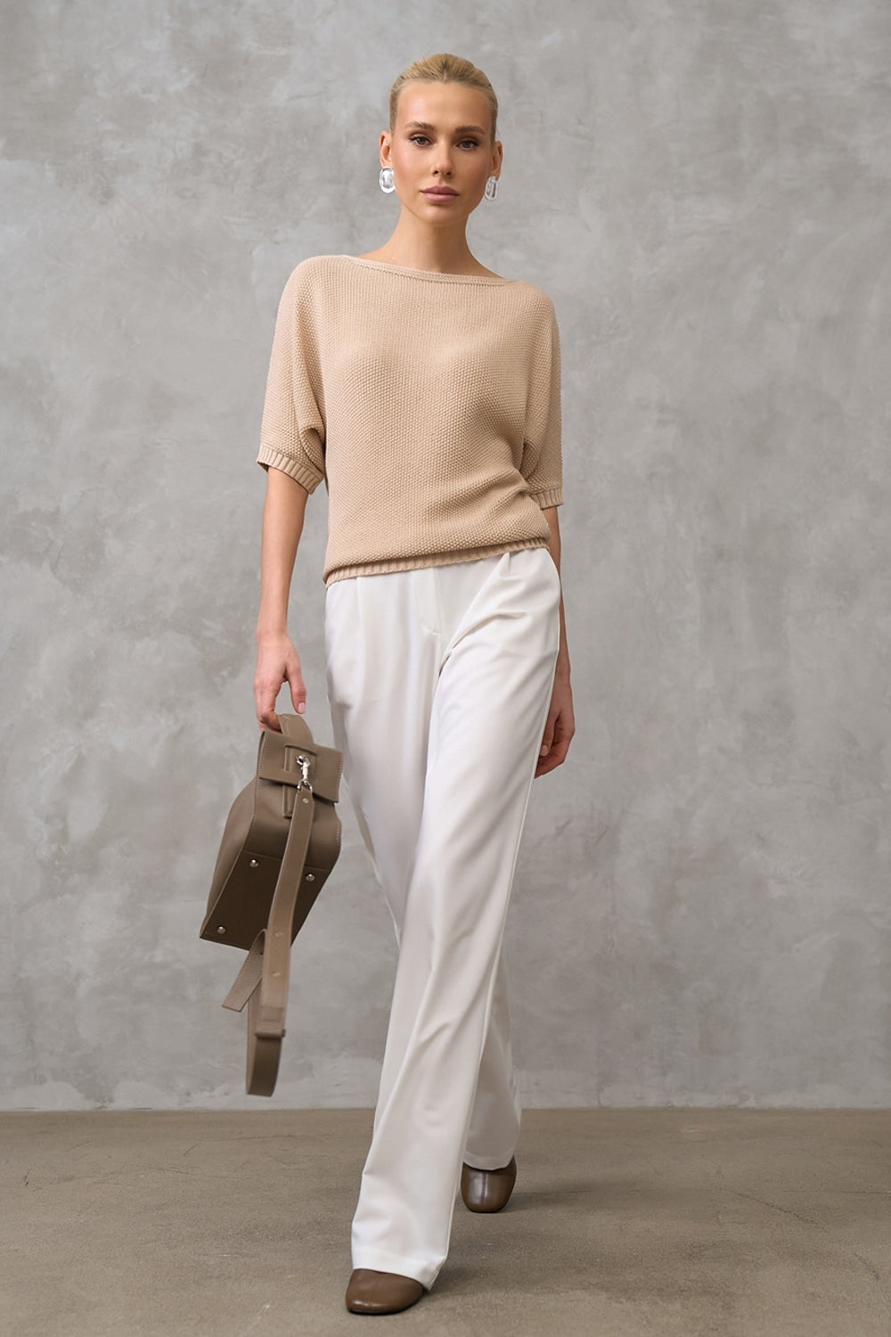 #color_ivory