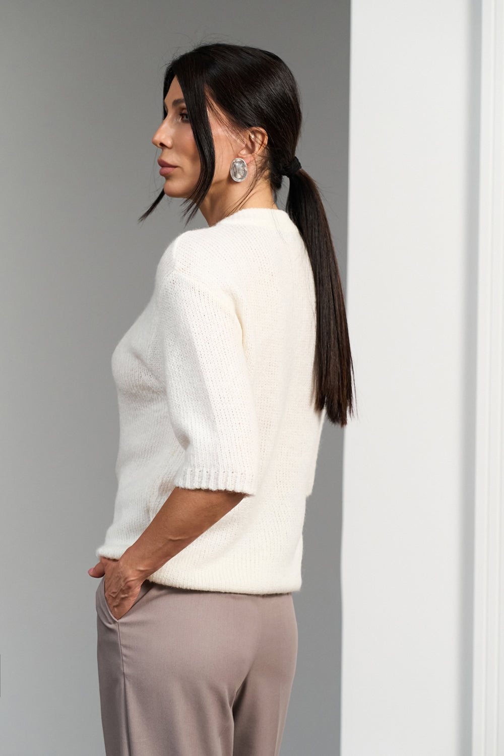 Alpaca mohair knit sweater with crew neckline and relaxed fit