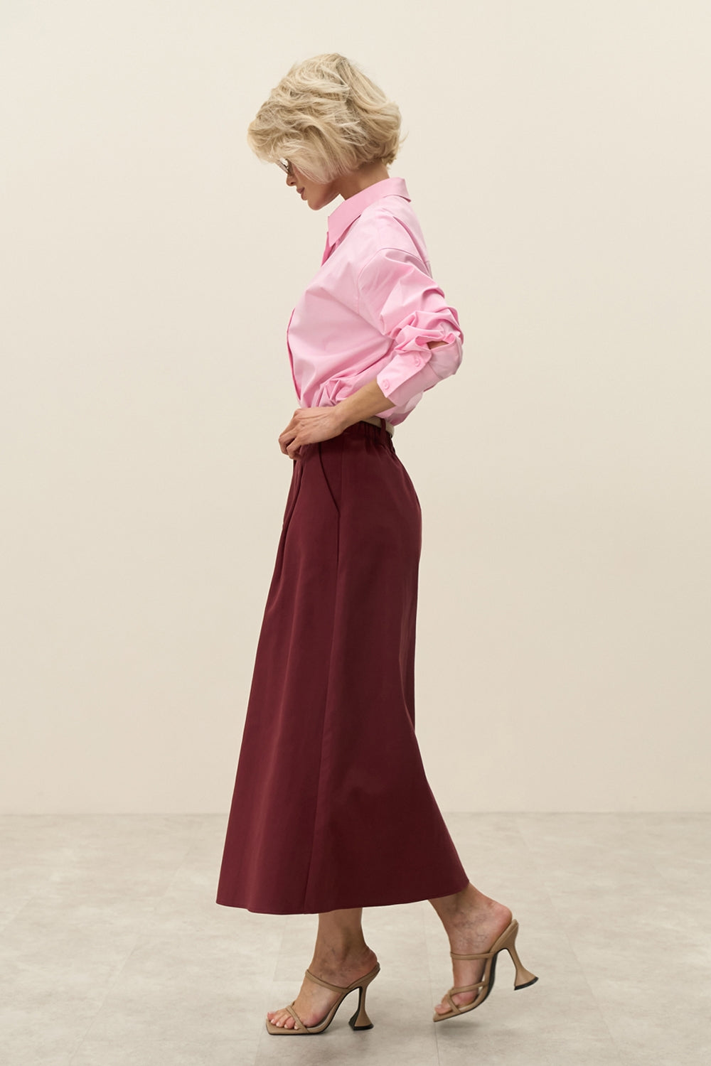 #color_burgundy red