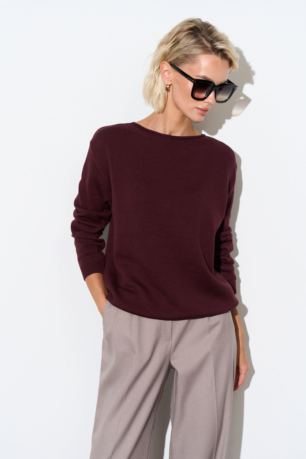 #color_burgundy red