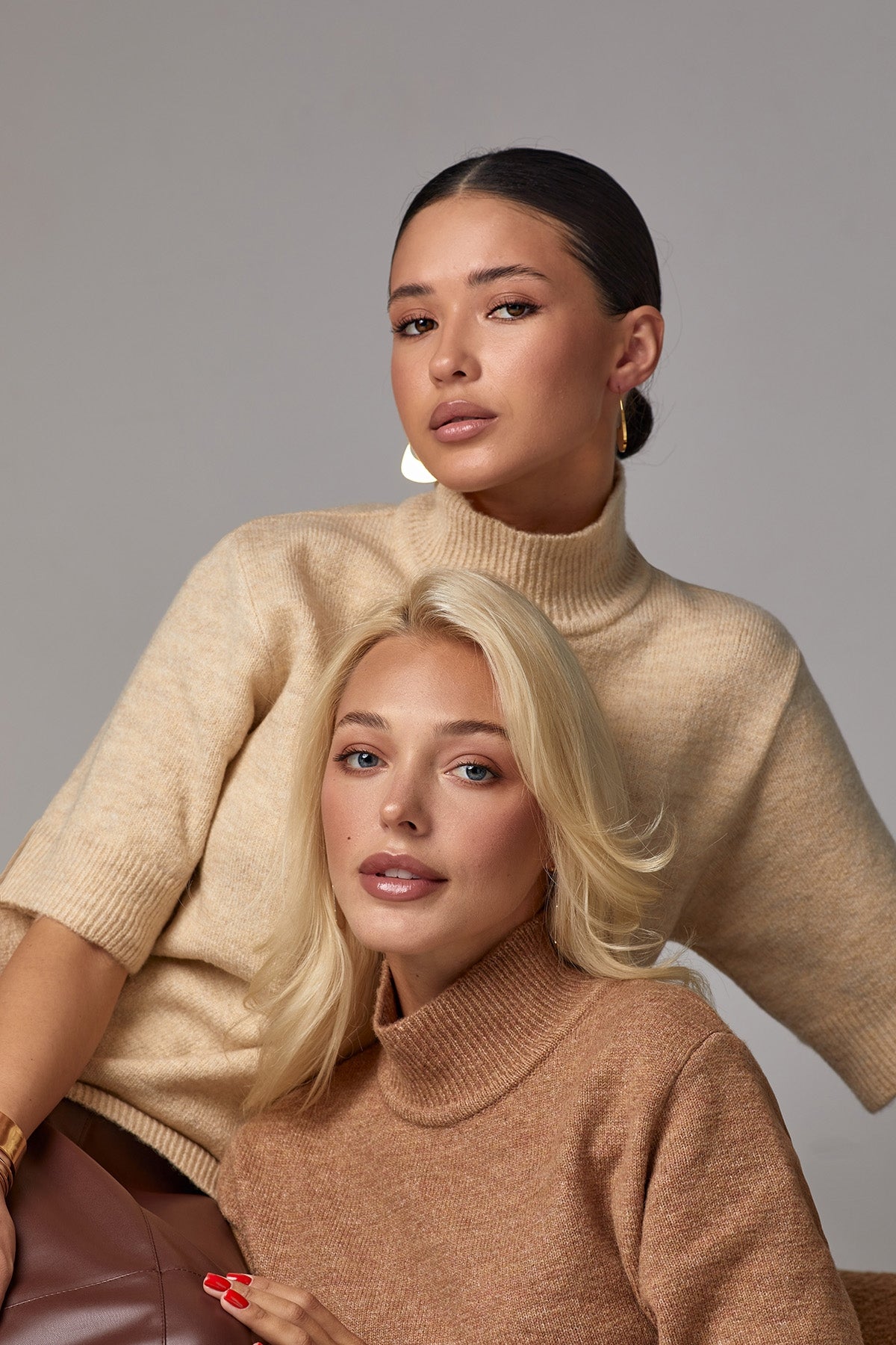 #color_warm beige