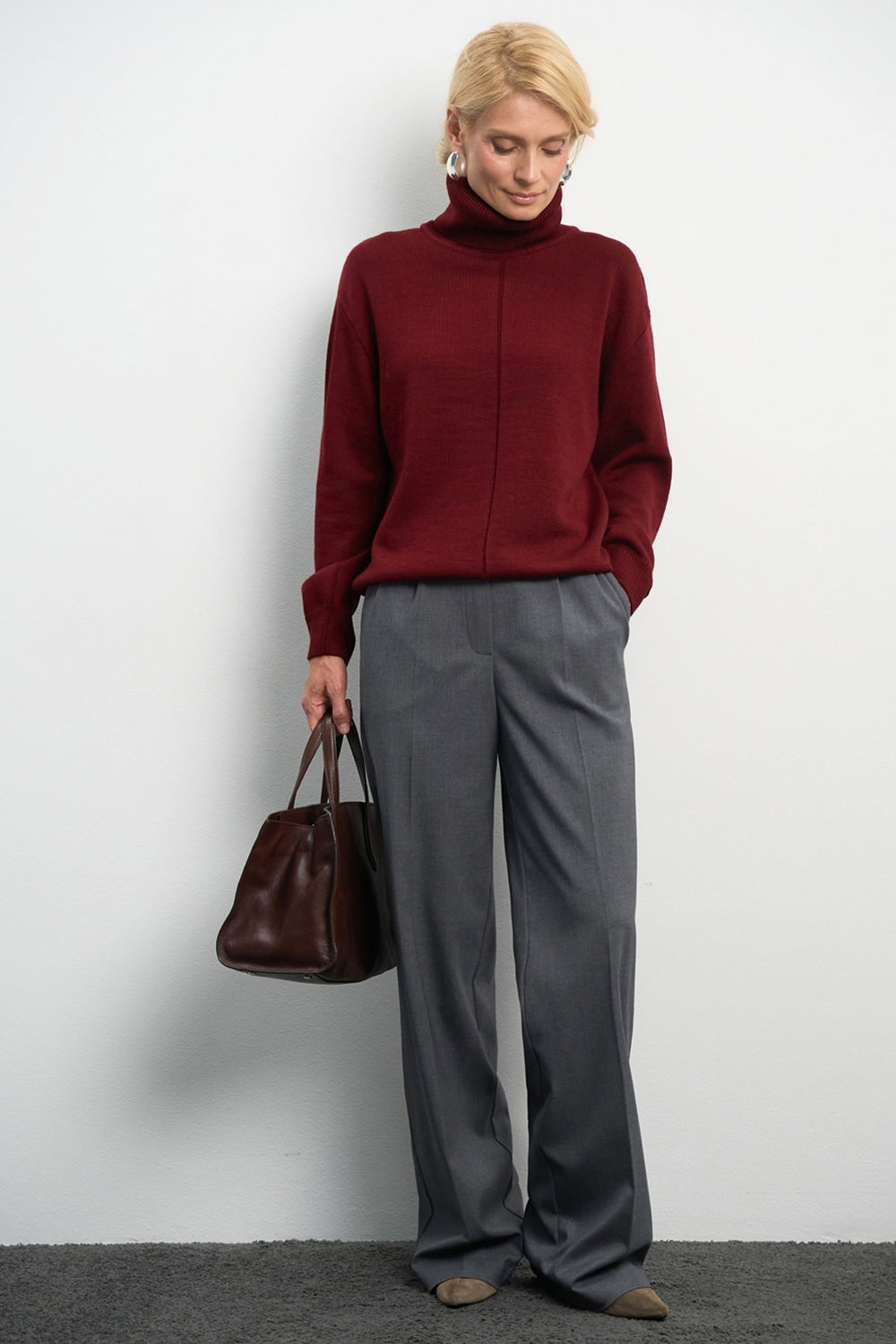 #color_burgundy red