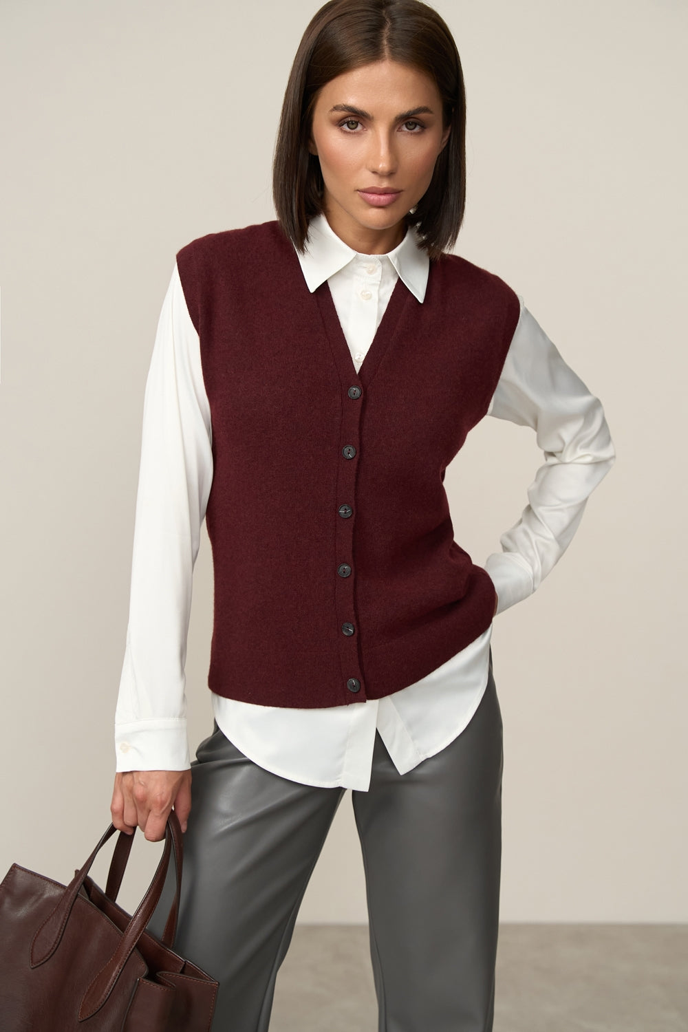 #color_burgundy red