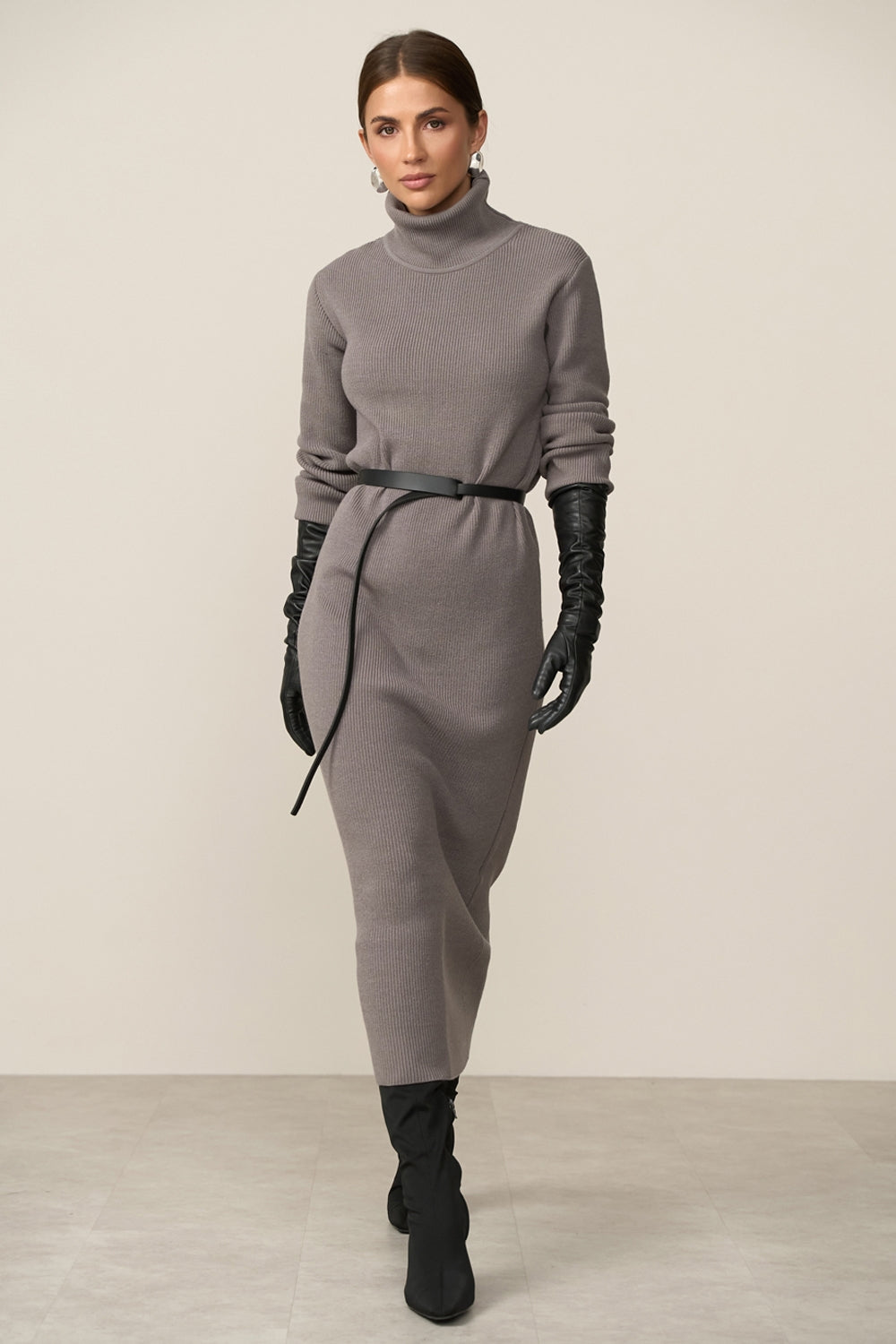 #color_mink taupe