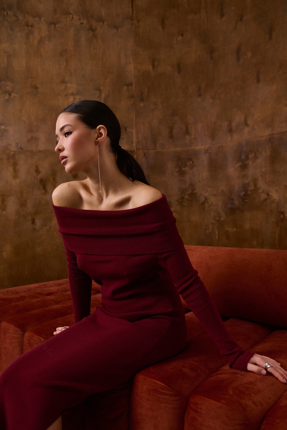 #color_burgundy red