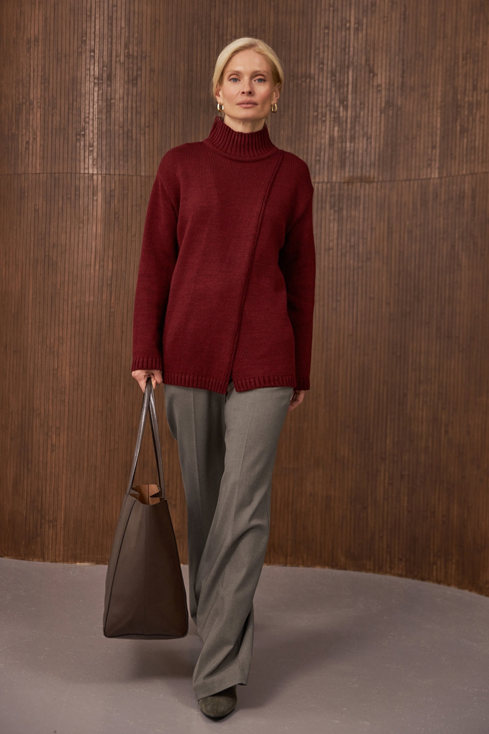 #color_burgundy red