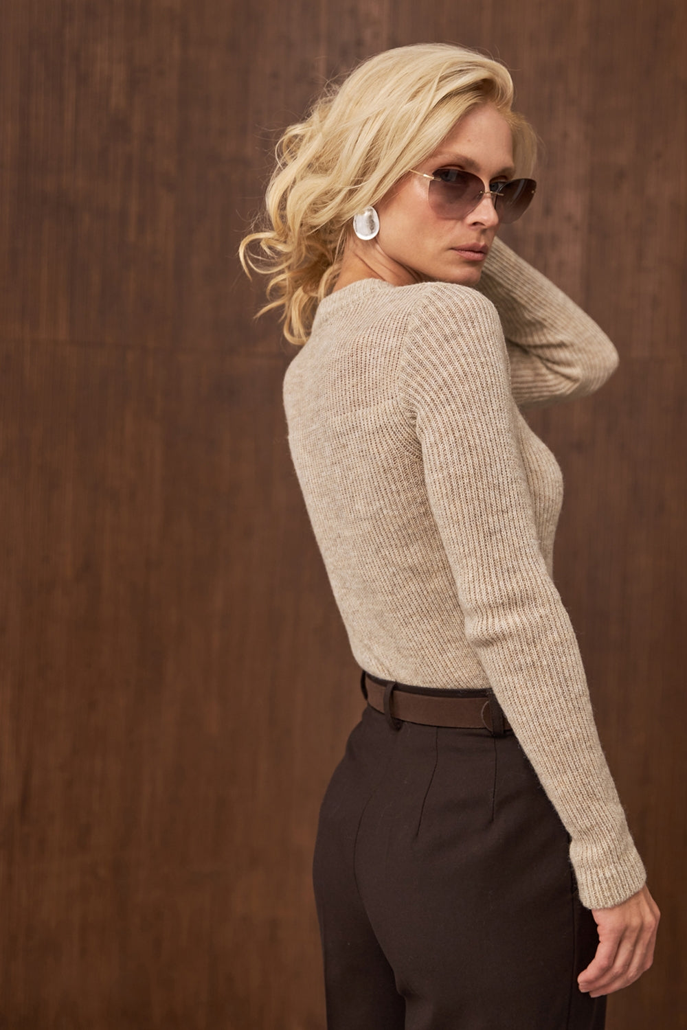 #color_warm beige