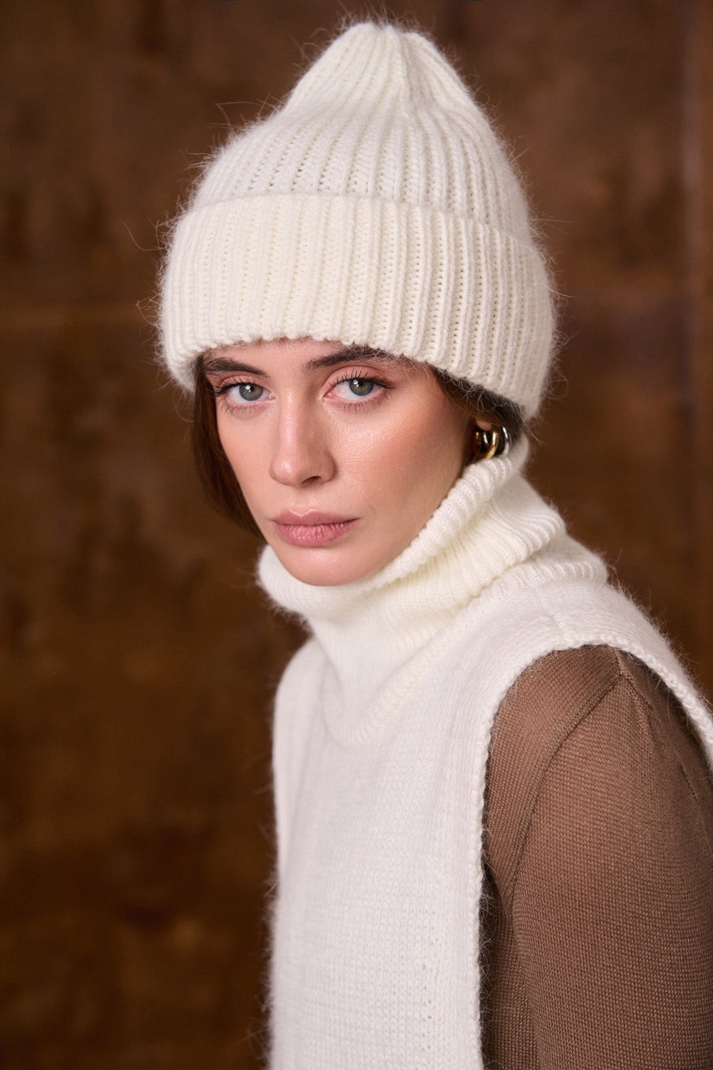 #color_ivory