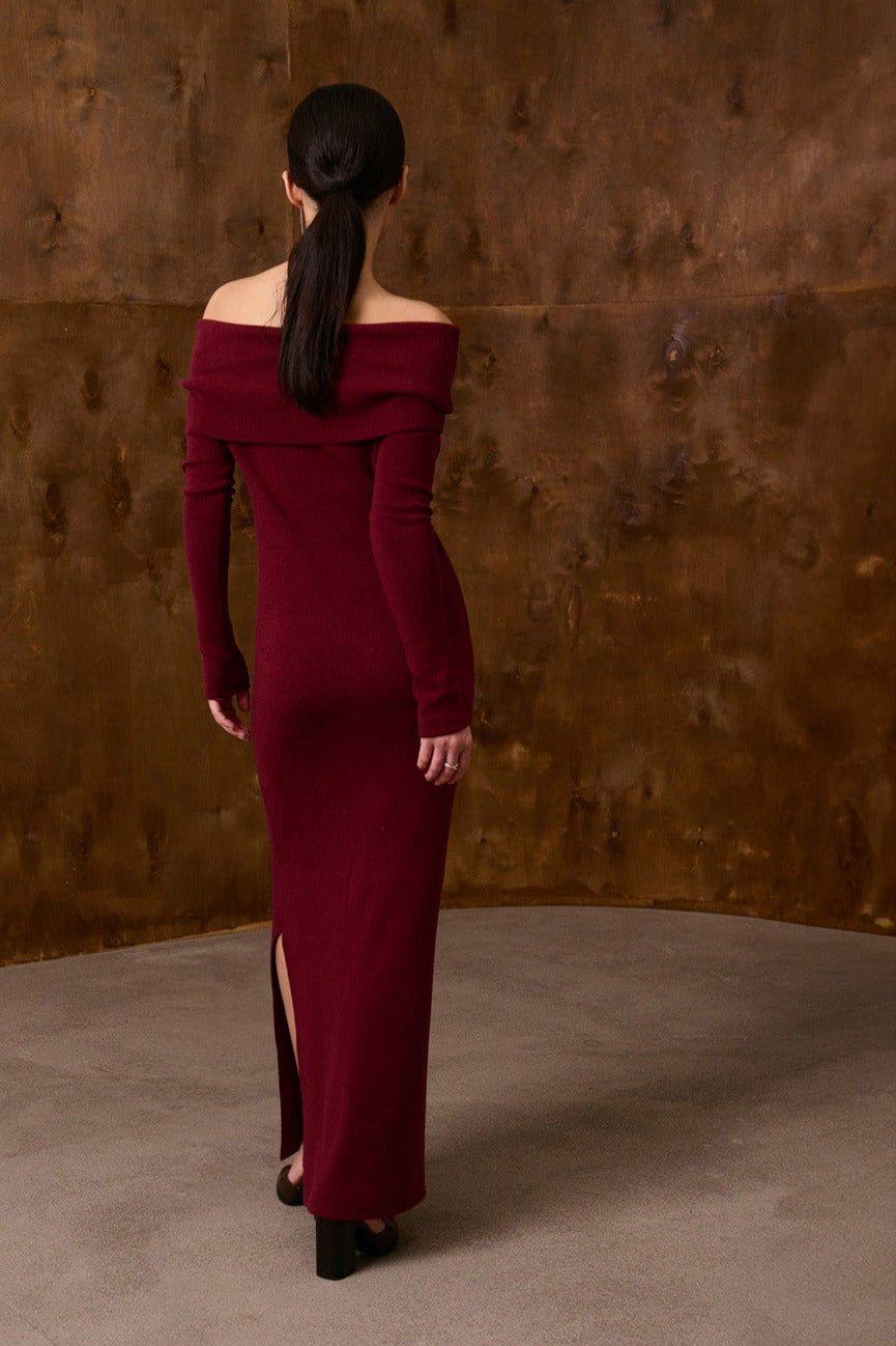 #color_burgundy red