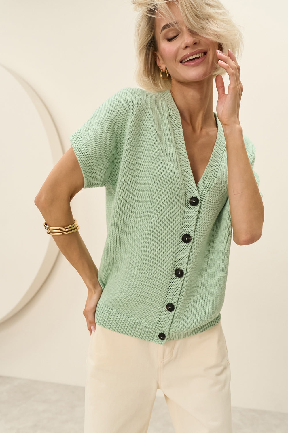 #color_pistachio green