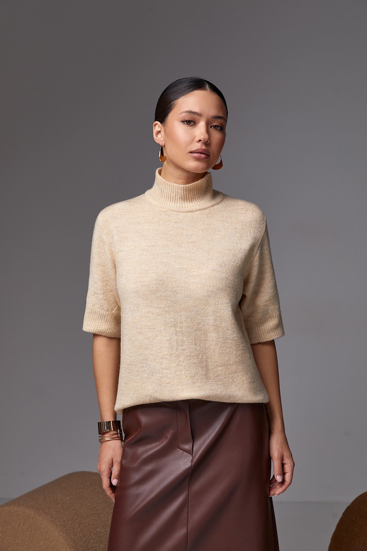 #color_warm beige
