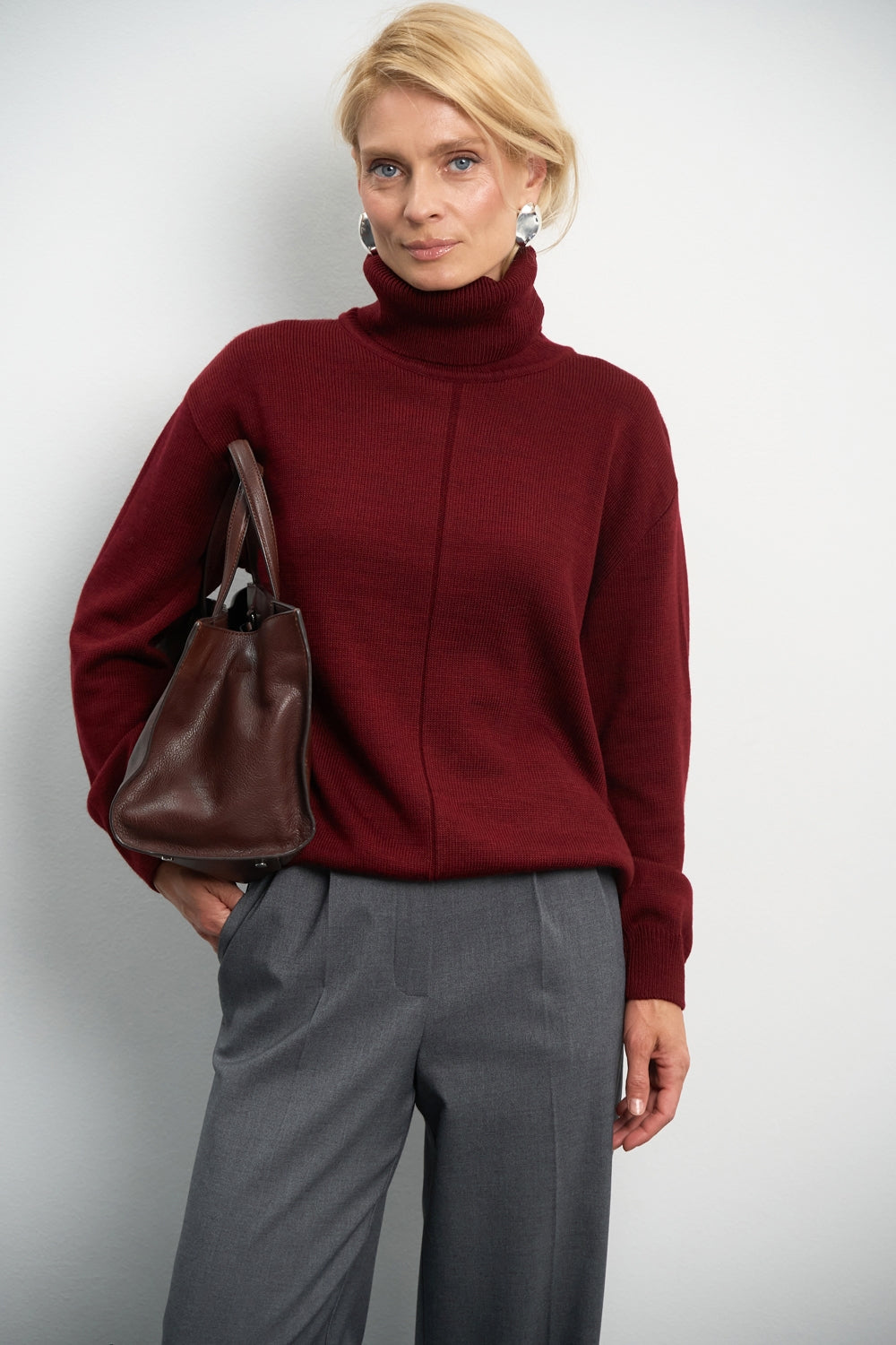 #color_burgundy red
