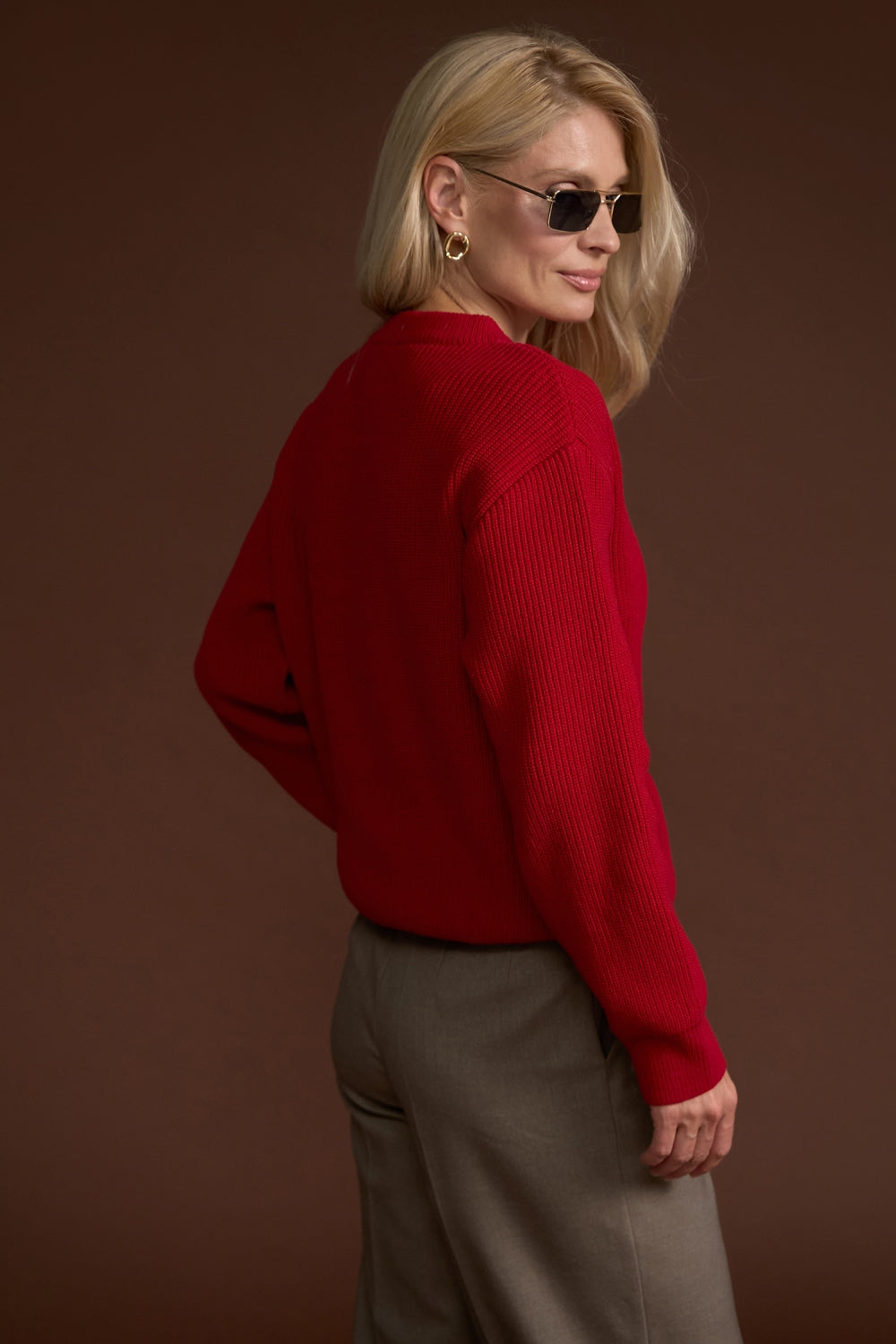 #color_crimson red