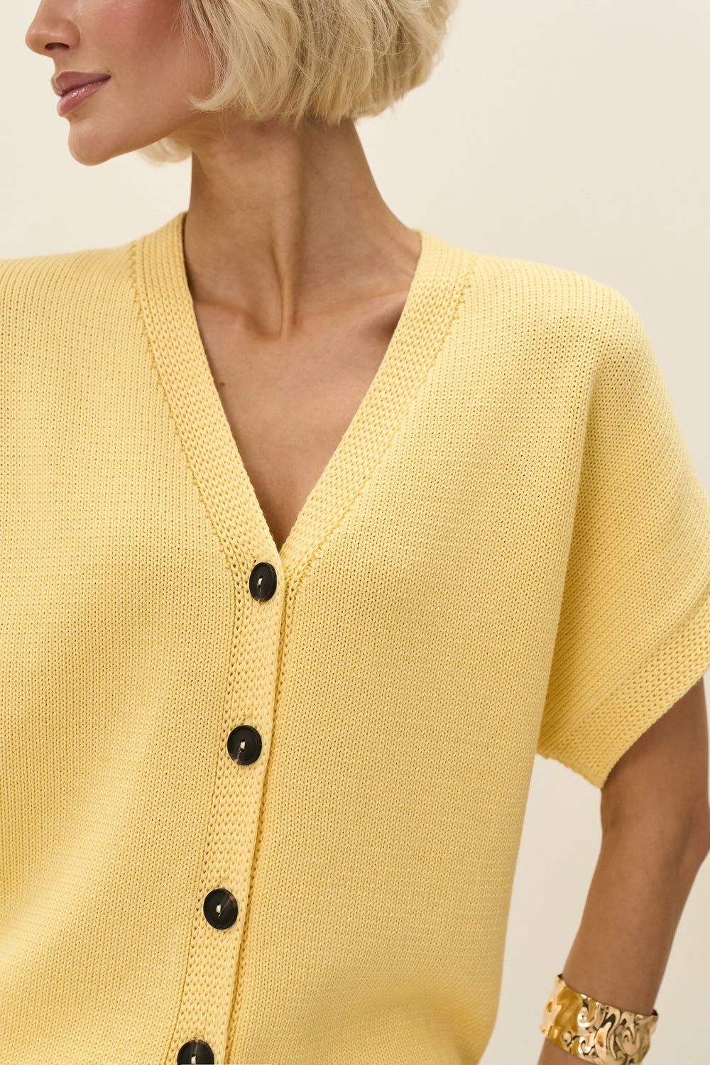 #color_butter yellow