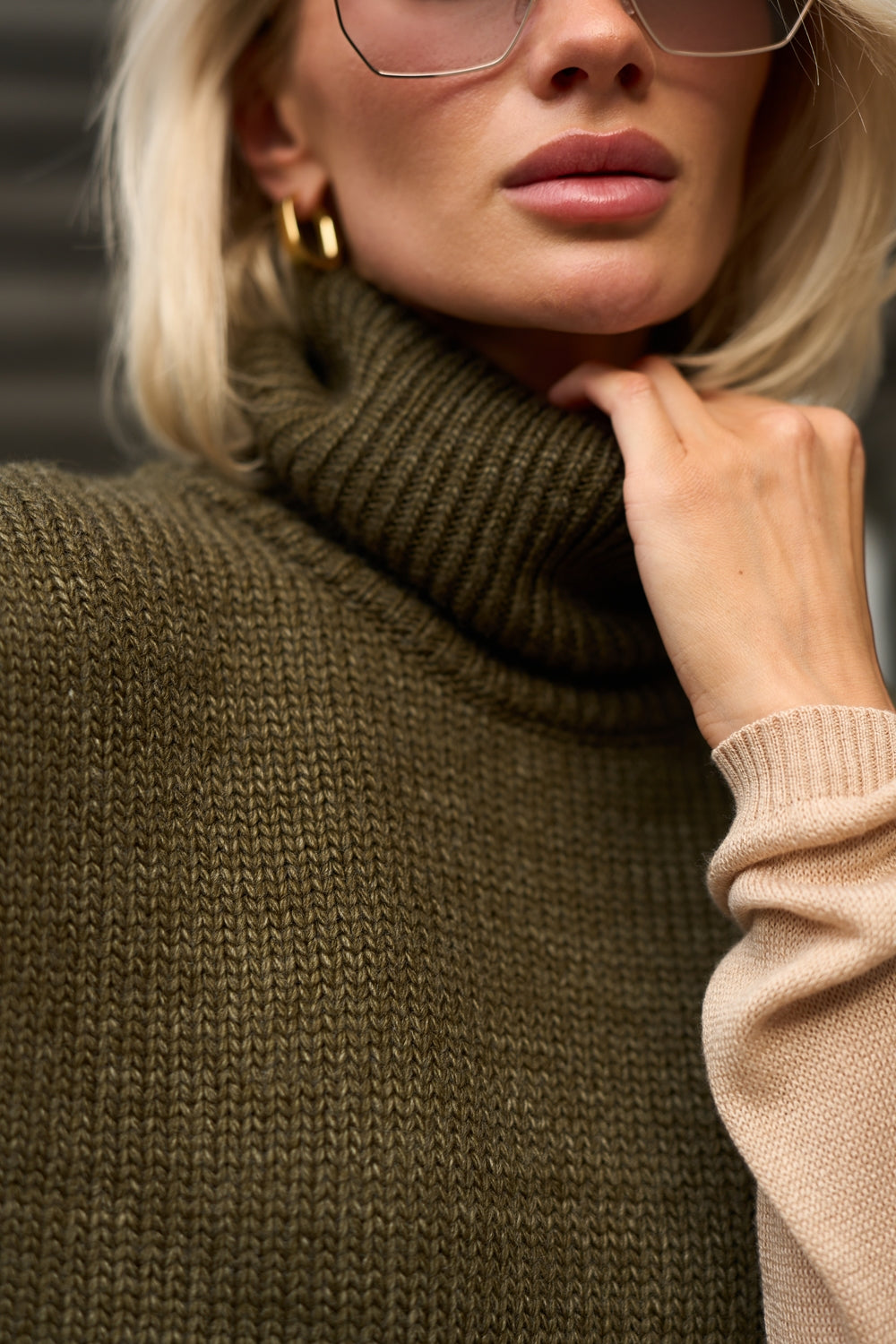 Women’s Wool Knit Turtleneck Dickey Shoulder Warmer