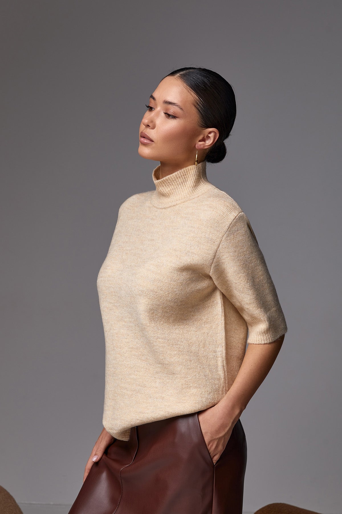#color_warm beige