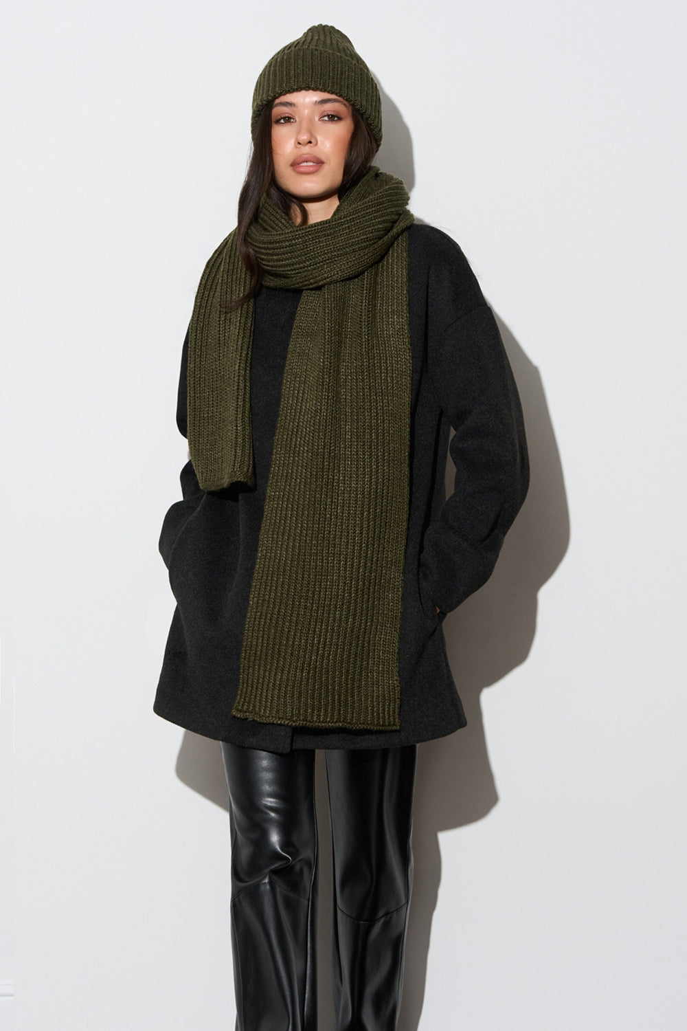 Women’s Wool Ribbed Knit Long Scarf