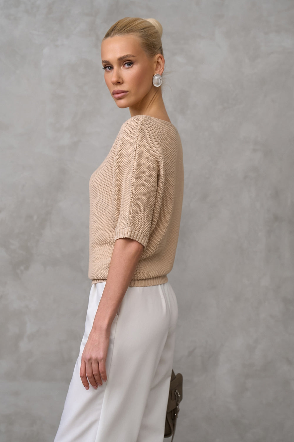#color_warm beige