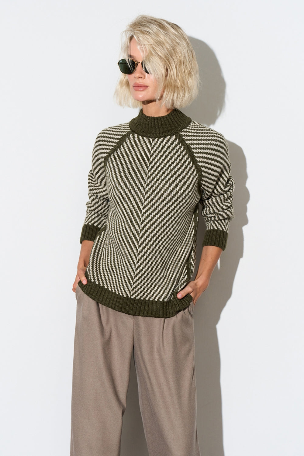 Women’s Wool Chevron Knit Raglan Sweater with Stand Collar