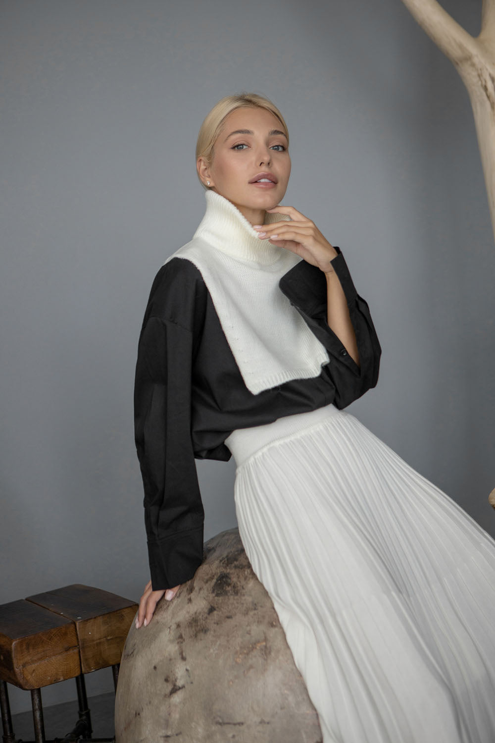 Knit Turtleneck Dickie Wool Neck Warmer, Ivory