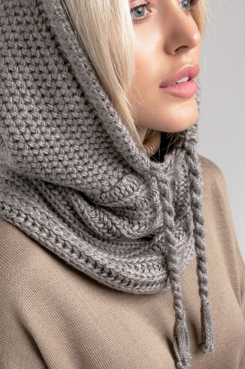 Gray-beige wool hooded scarf with textured knit and drawstring